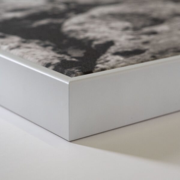 Tela 100% algodón blanca 80x120 con marco de madera lacada blanca