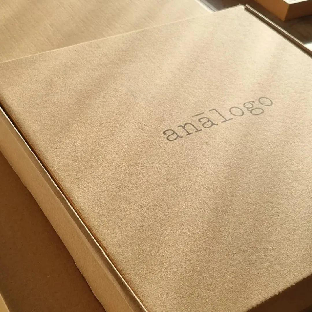 Caja texturada de Análogo